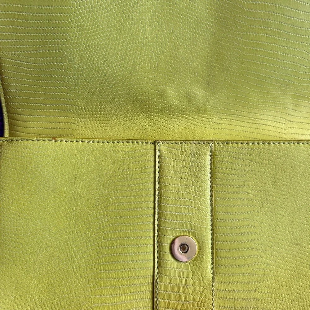 Vince Camuto Two-Toned Pebbled Snake Skin‎ Pattern Clutch Bag